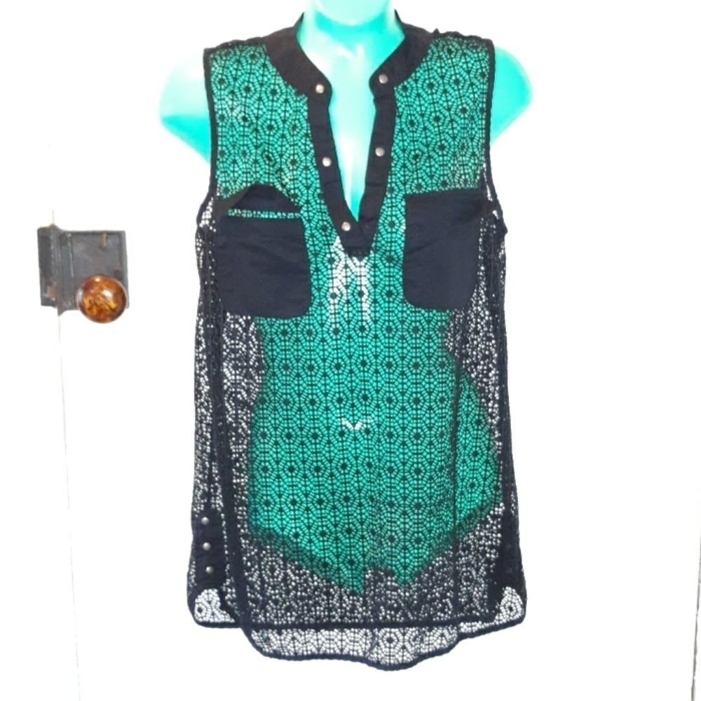 Simply Noelle S/M lacy cover up
